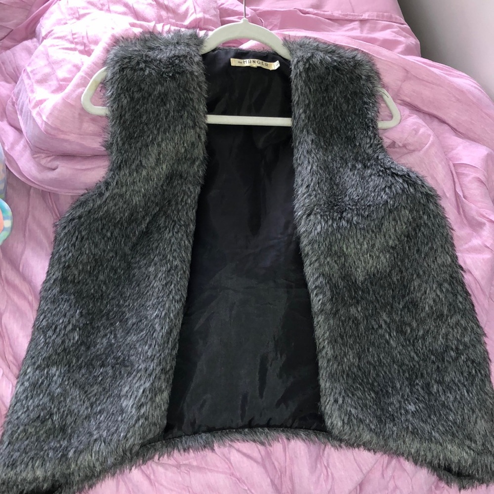 Fur vest